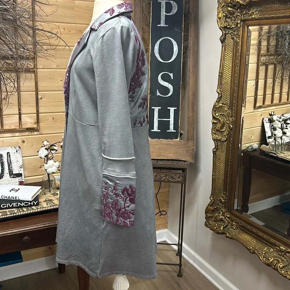 NWT Grandeur long grey with purple embroidery jacket. - Picture 4 of 16